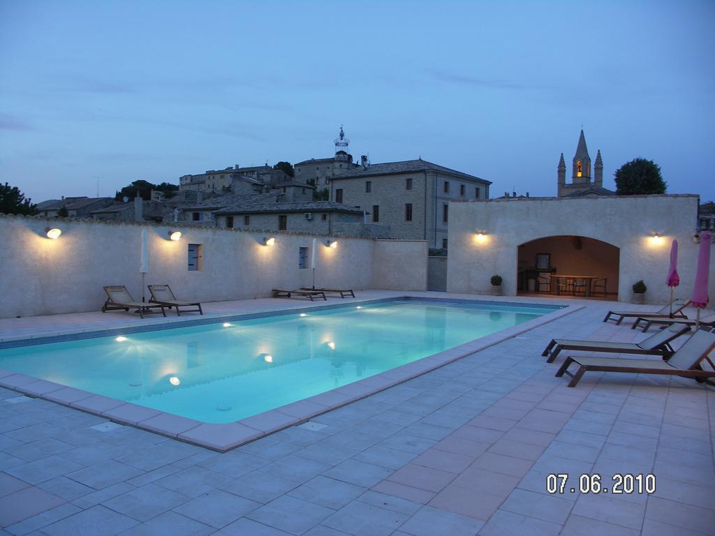 Hotel Domaine Saint Martin Valliguieres Exterior foto
